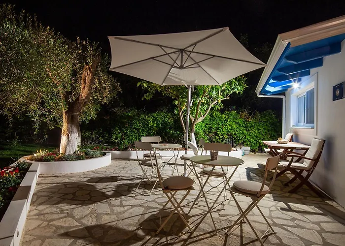 Sun \'N Chill, Boutique Apartments & Beach Villa