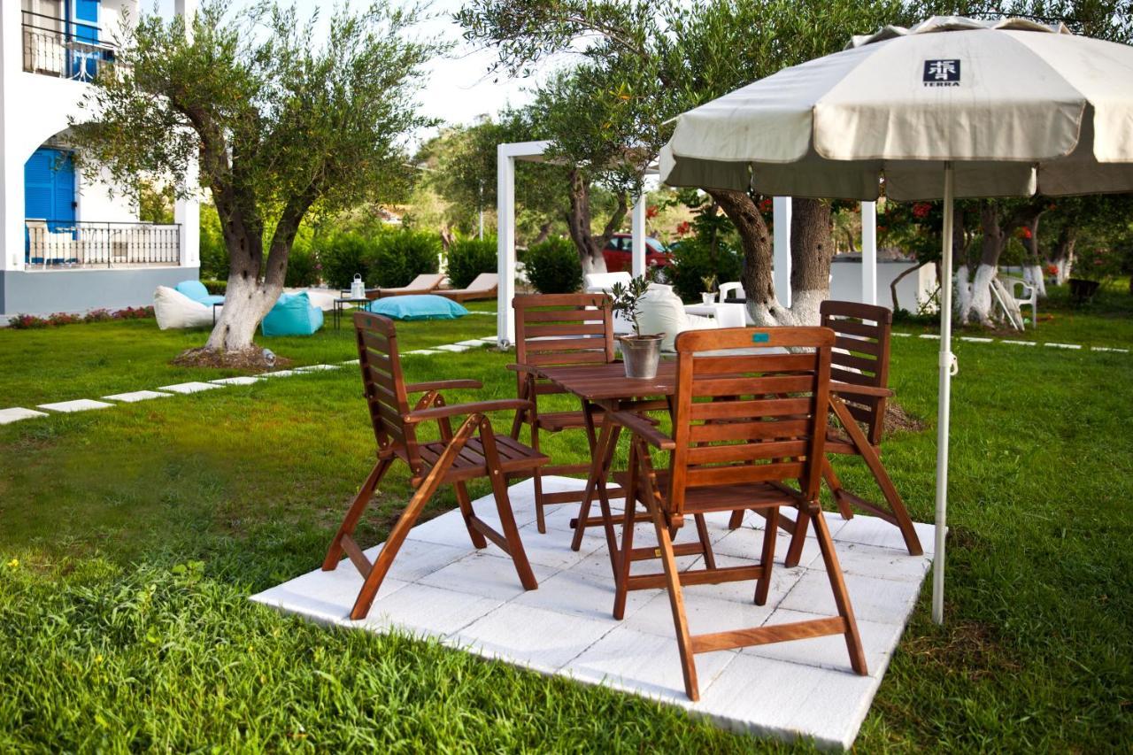 Sun 'n Chill, Boutique & Melíkia