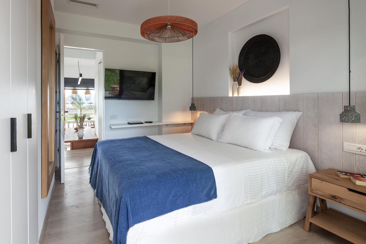 Sun 'n Chill, Boutique & 3* Melíkia